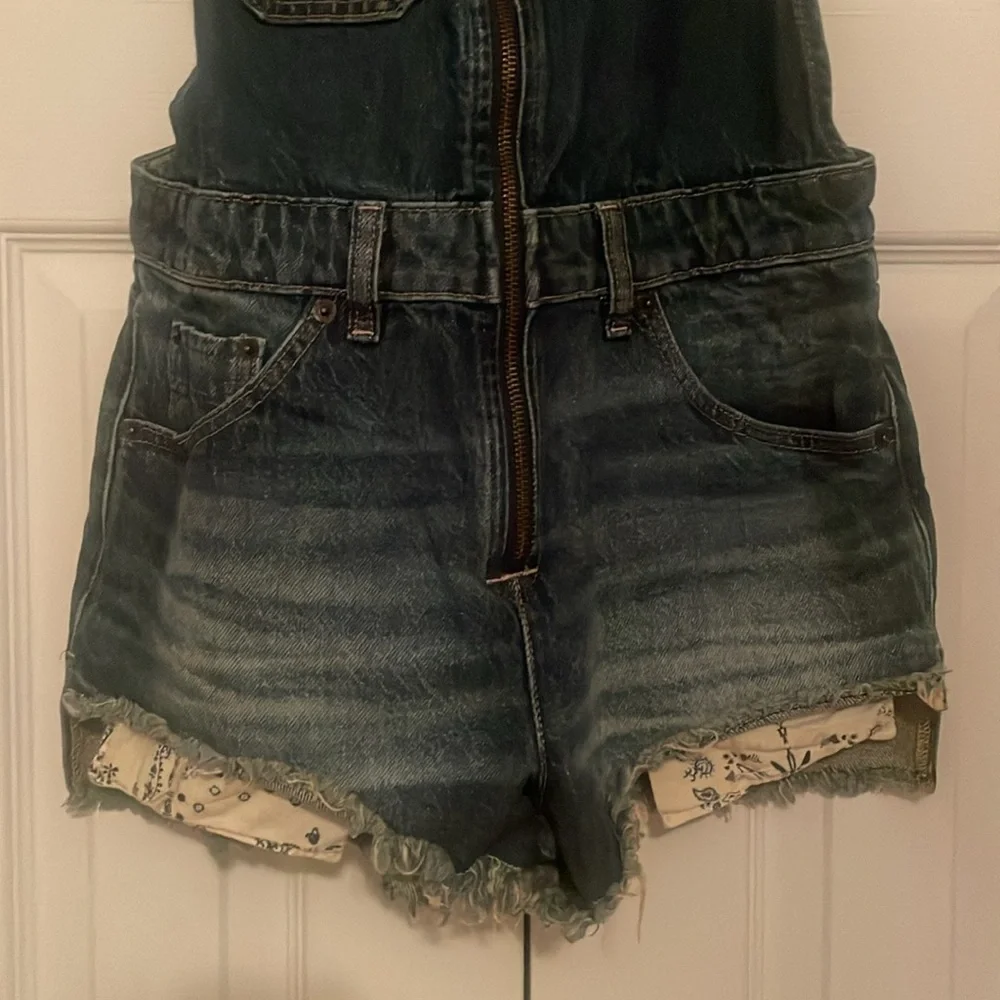 New We The Free by Free People Ziggy Sun-kissed Denim Aura Blue Overall Shorts 2